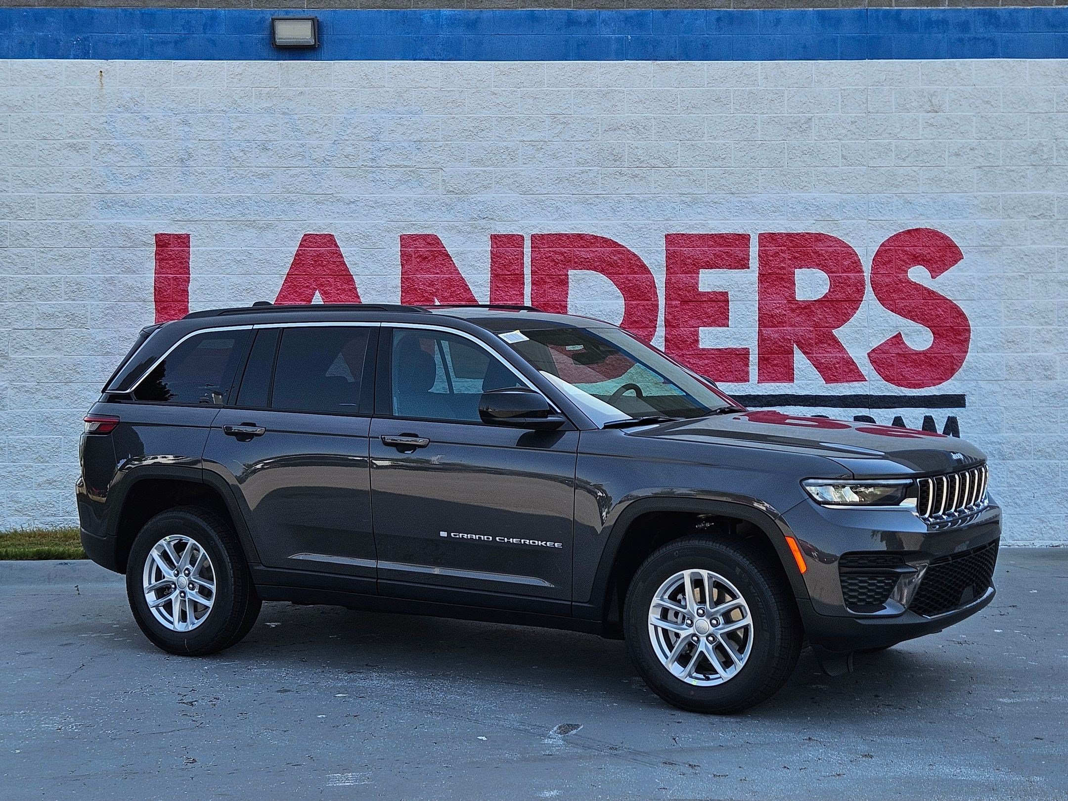 New 2026 Baltic Gray Metallic Clear-Coat Exterior Paint Jeep Laredo X image 1