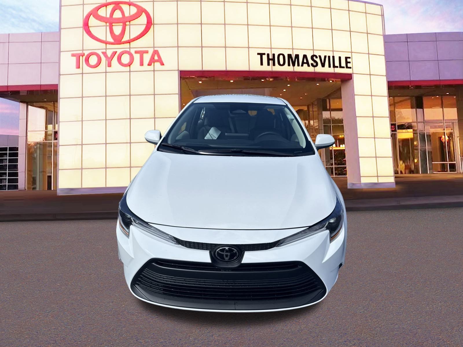 Used 2025  Toyota  image 2
