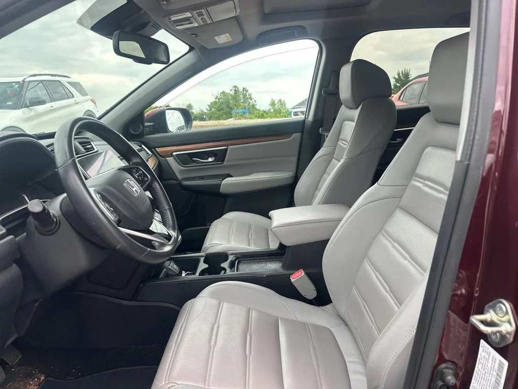 Used 2019  Honda Touring image 40