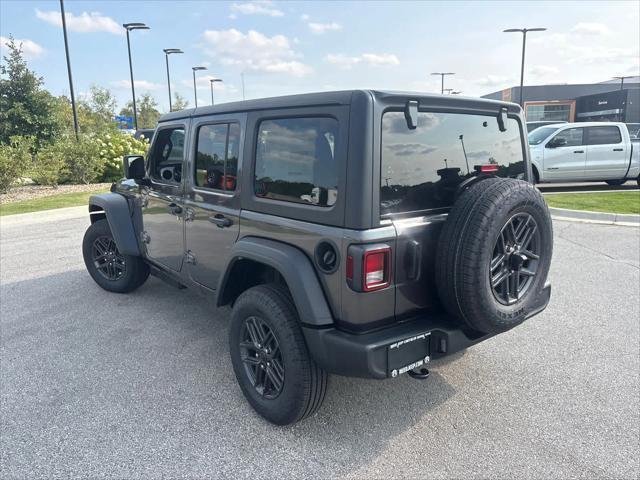 New 2026 Granite Crystal Metallic Clear-Coat Exterior Paint Jeep Sport S image 8