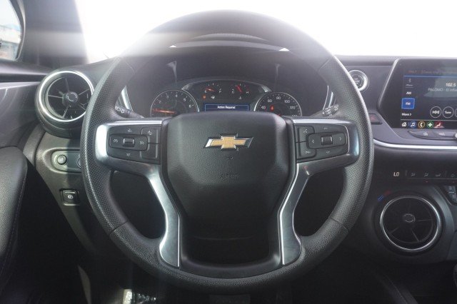 Used 2022 BLUE Chevrolet LT image 25