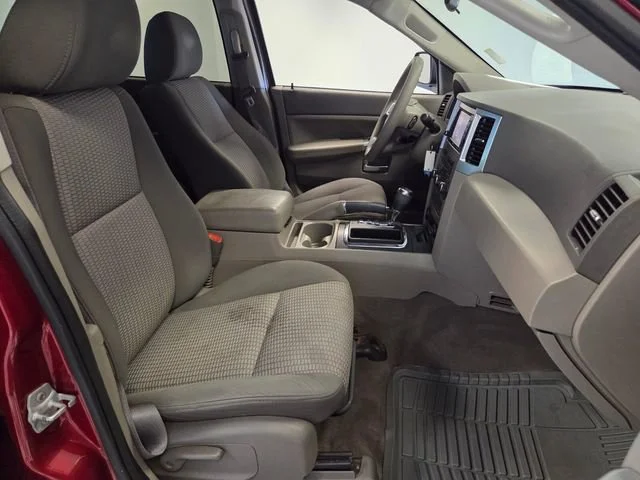 2009 Jeep Grand Cherokee Laredo - Photo 15
