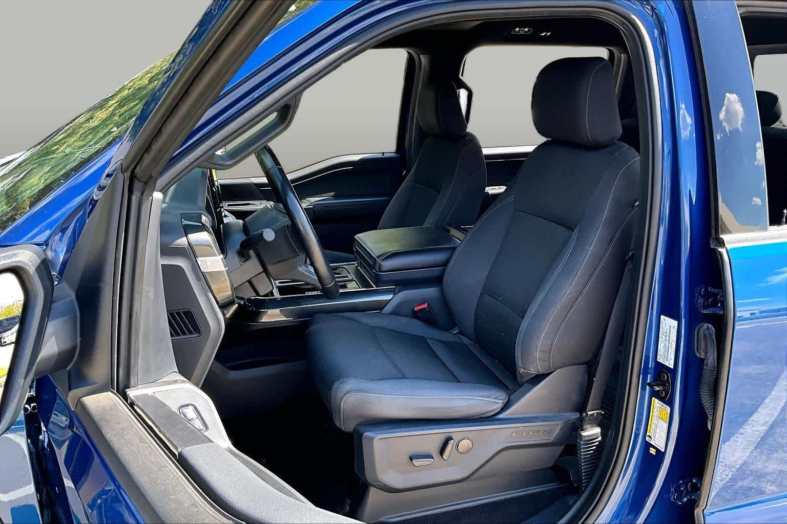 Used 2022 Atlas Blue Metallic Ford XLT image 7