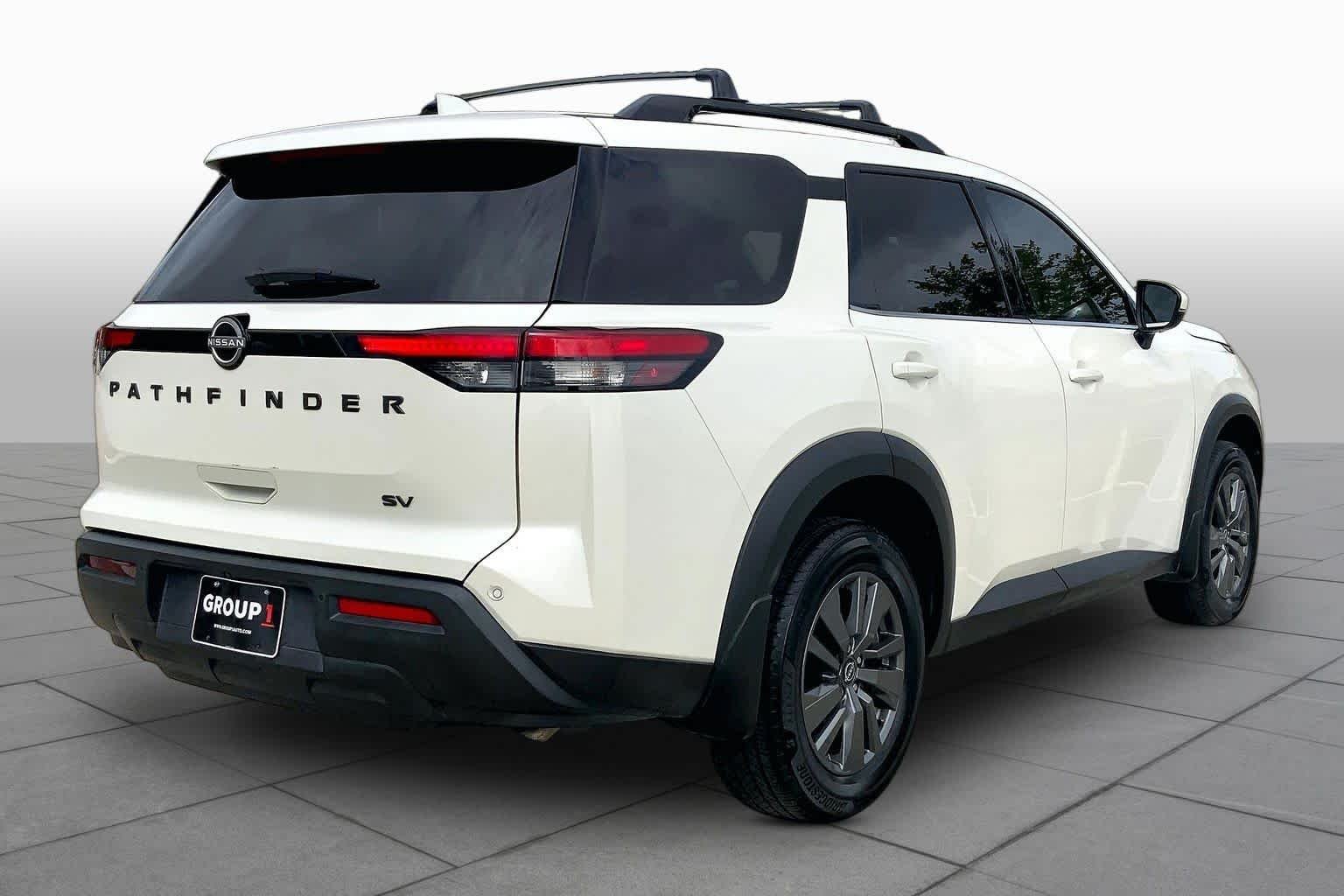 Used 2024 Pearl White Tricoat Nissan SV image 13