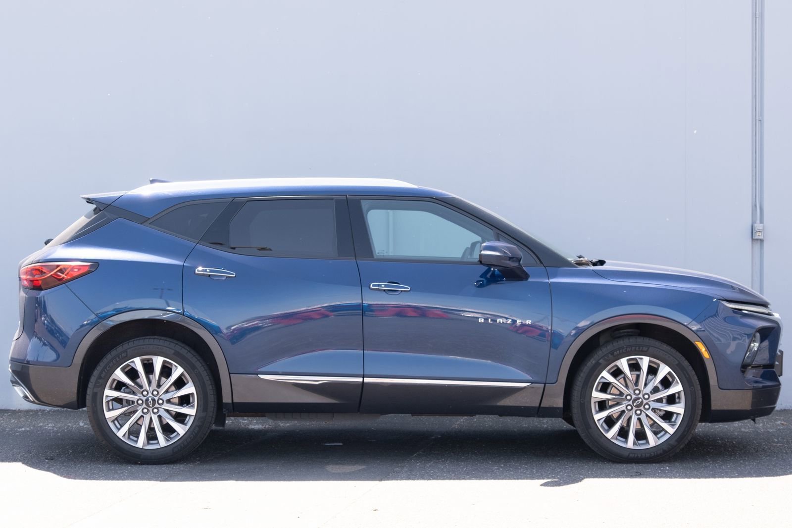Used 2023 Blue Glow Metallic Chevrolet Premier image 28