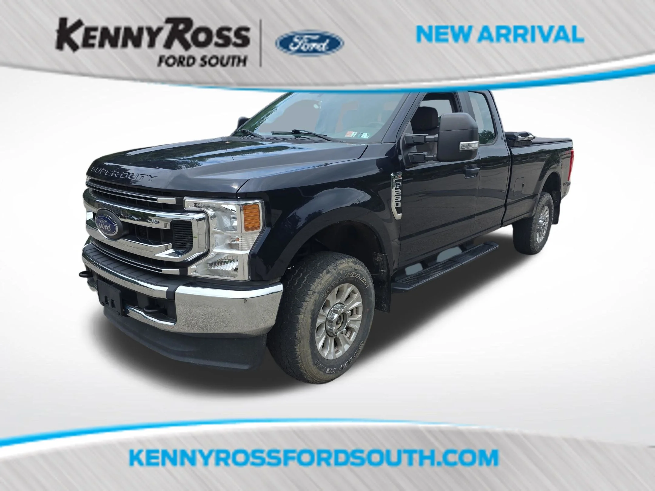Used 2022 Blue Ford XL image 1