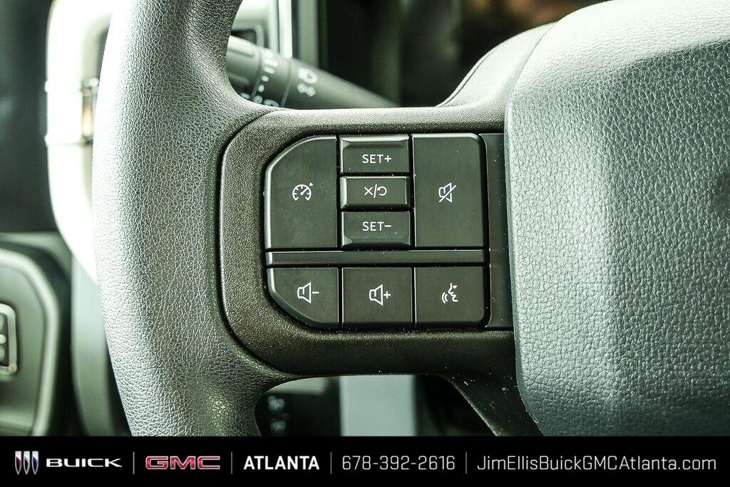 Used 2024 Oxford White Ford XLT image 11