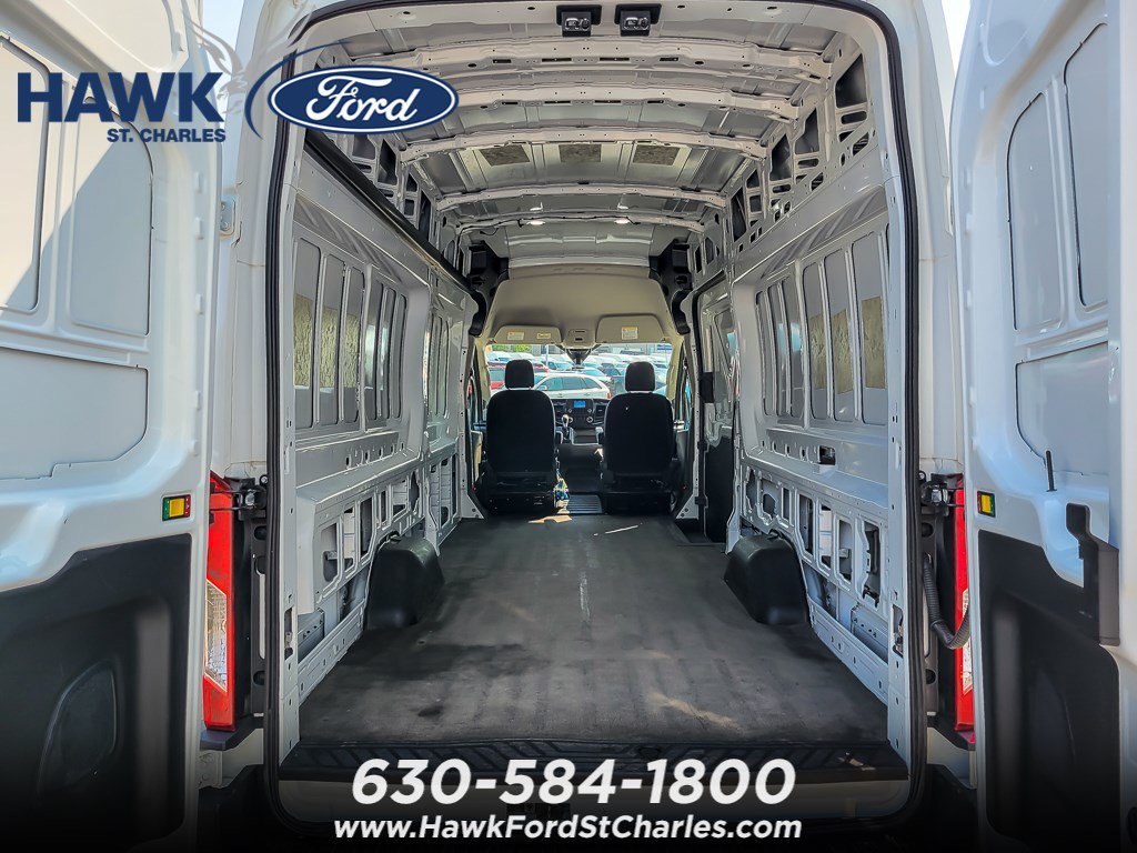 Certified Used 2022 Oxford White Ford T250 image 17