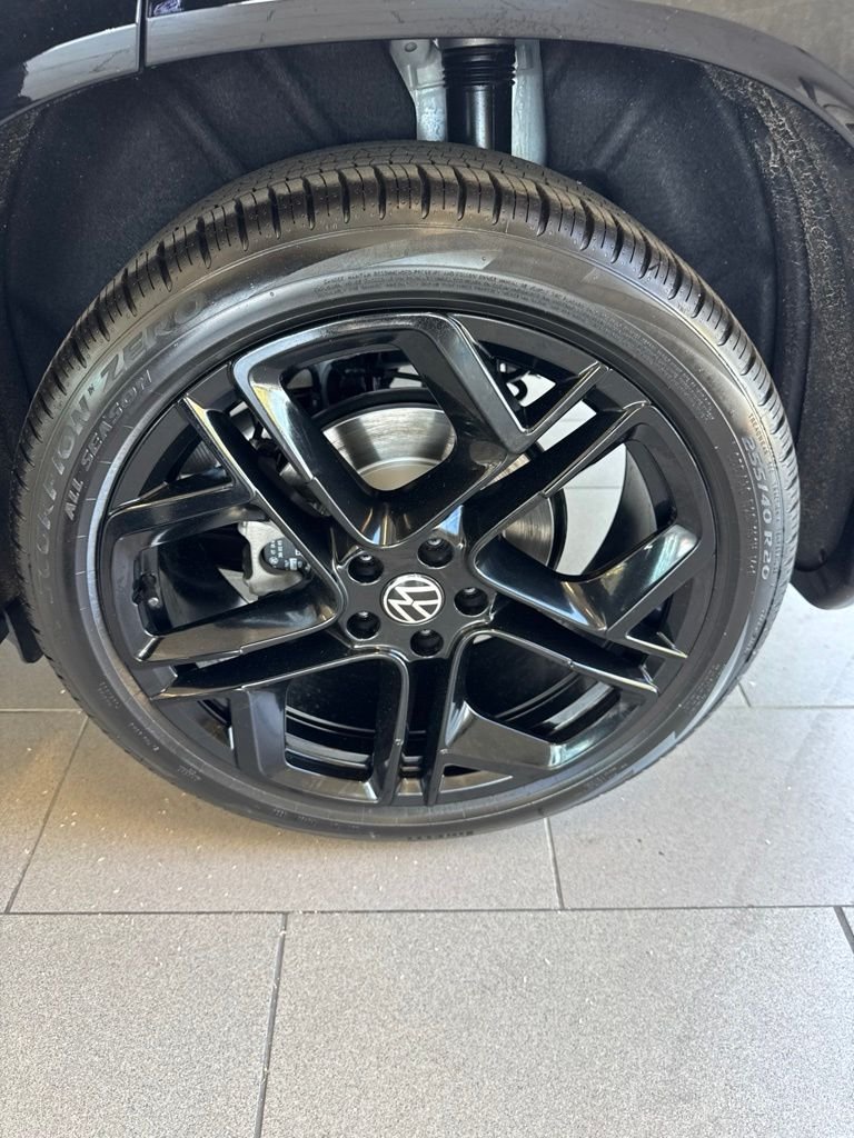 New 2026 White/off-white Volkswagen 2.0T SE R-Line Black image 19