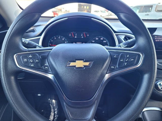 Used 2025 White Chevrolet LT image 25