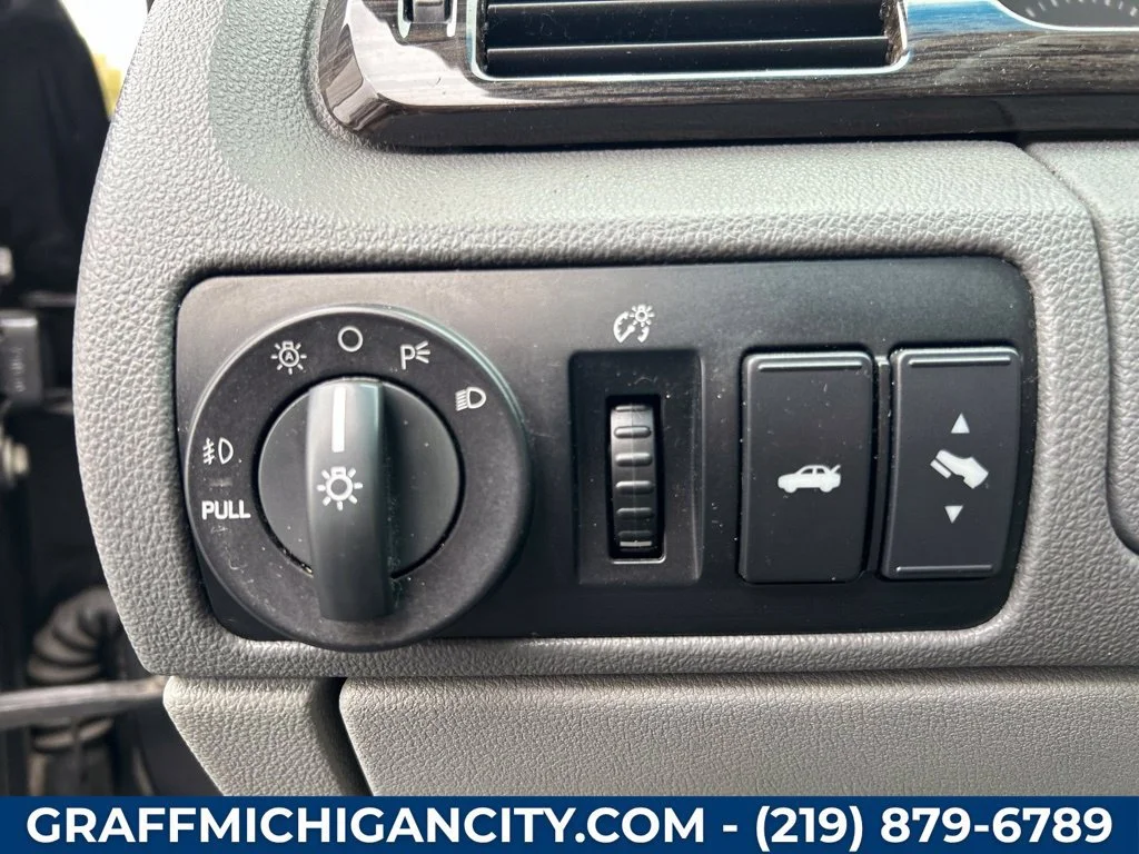 Used 2007  Mercury Base image 22