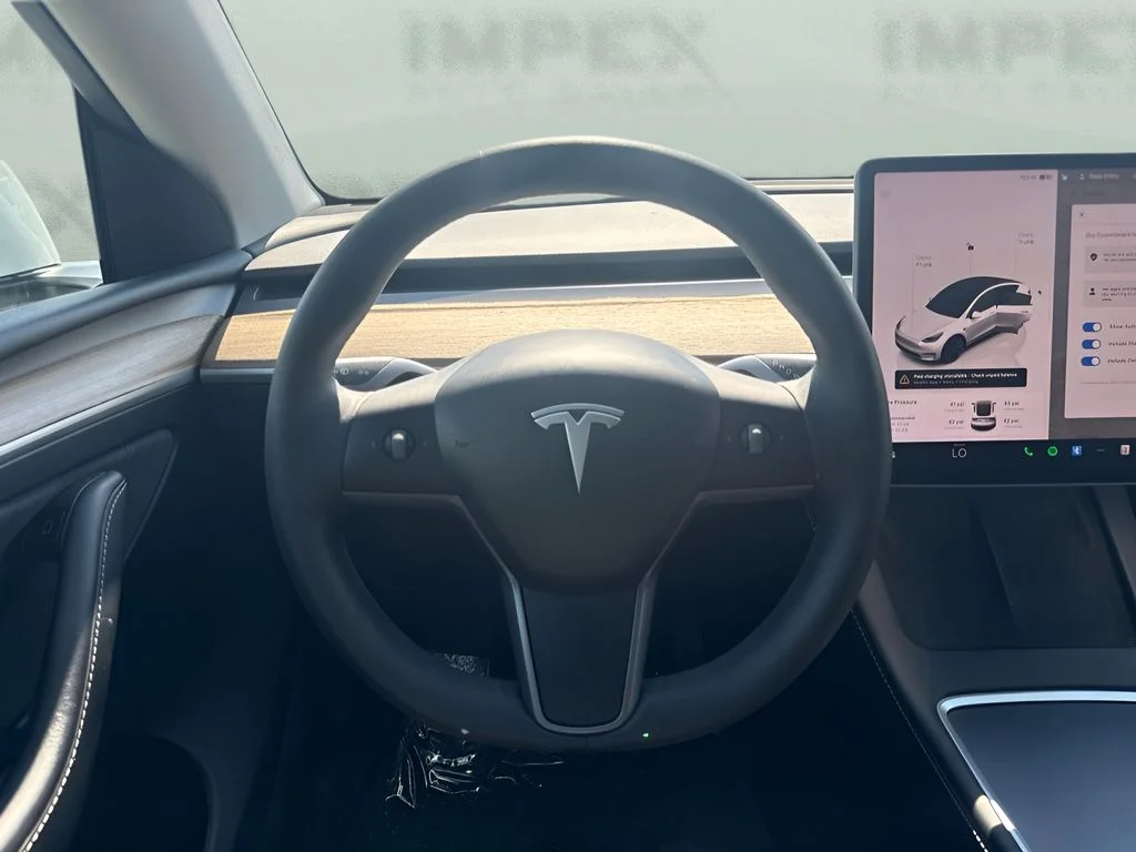 Used 2022 White Tesla Long Range image 14