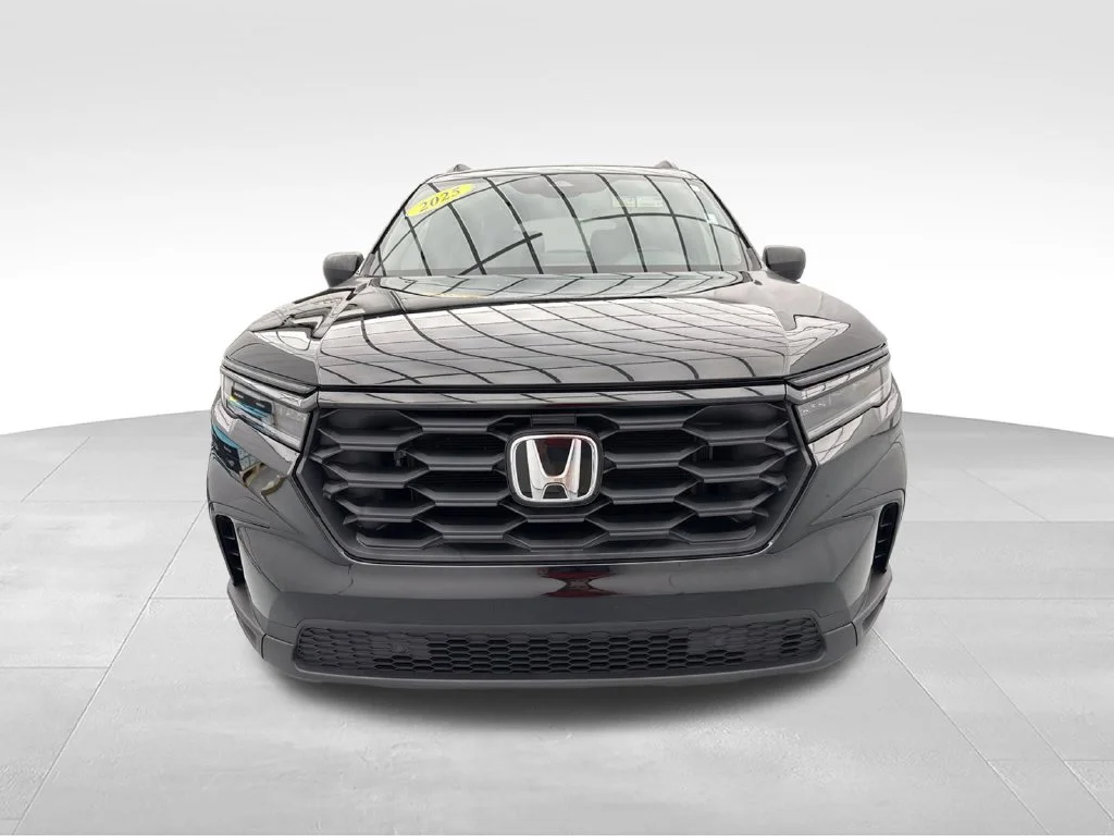Certified Used 2025 Crystal Black Pearl Honda AWD Sport image 3