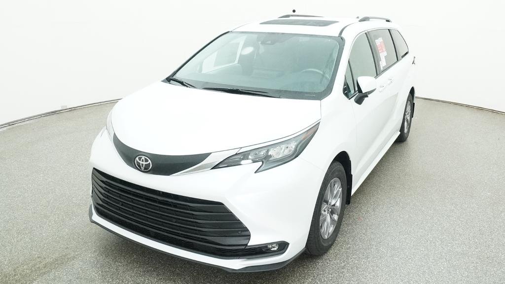 New 2026 Wind Chill Pearl Toyota XLE image 20
