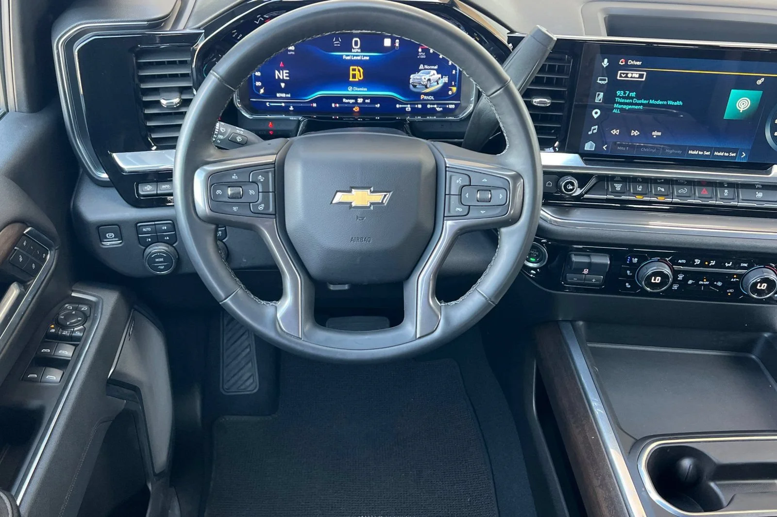Used 2025 Summit White Chevrolet High Country image 14