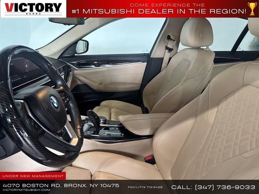 Used 2022 White BMW 530e iPerformance image 32