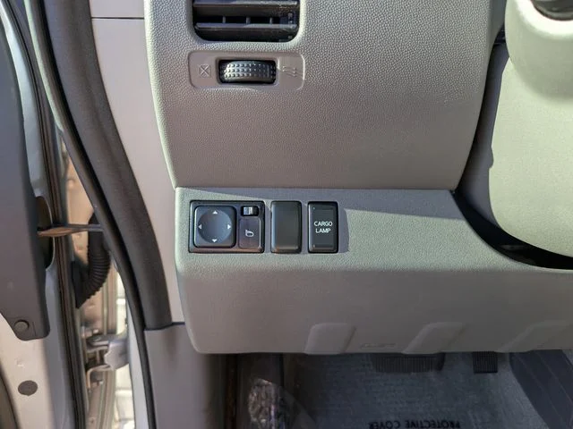 Used 2018 Silver Nissan SV image 23