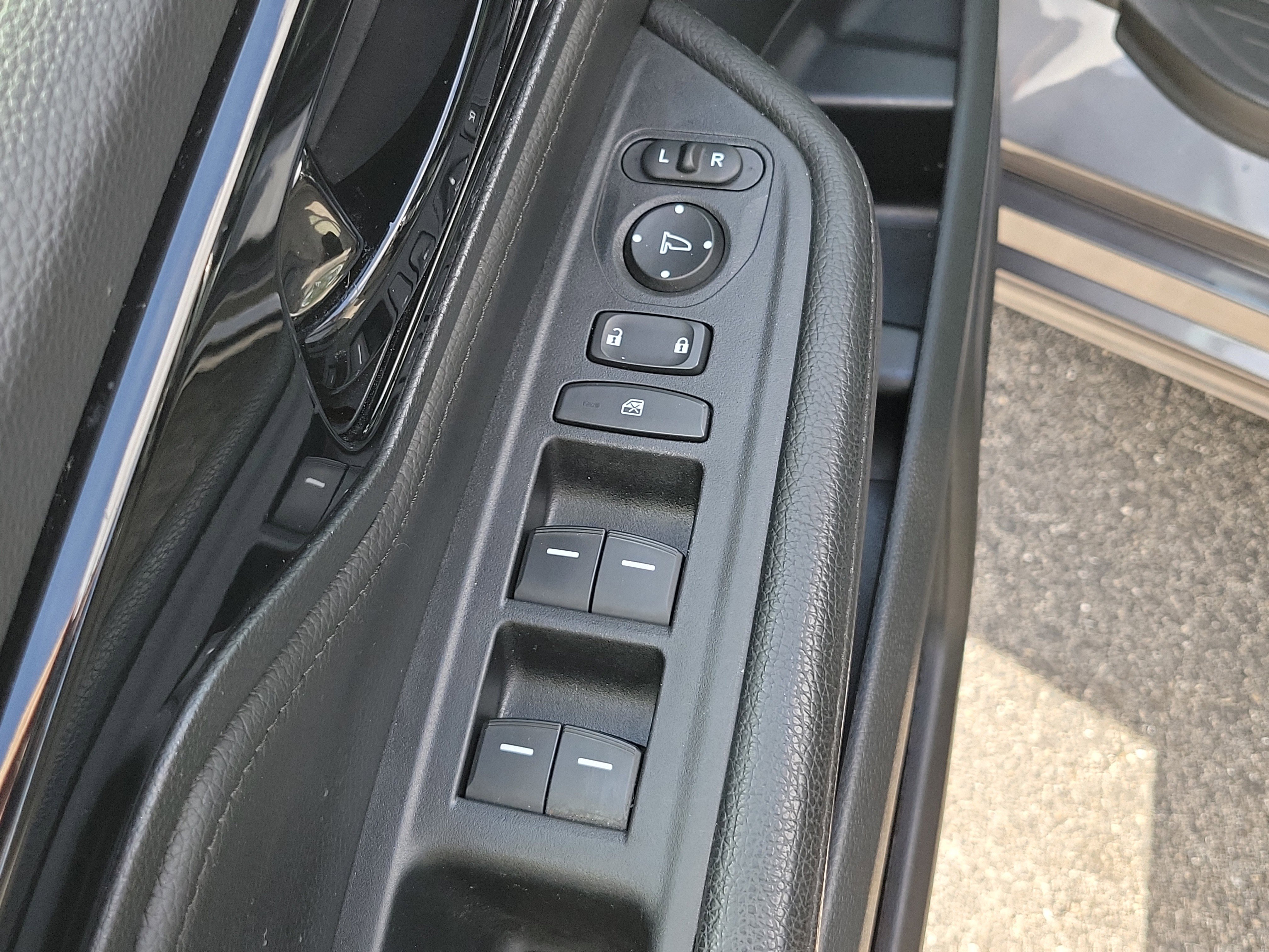 2024 Honda Odyssey Touring - Photo 54