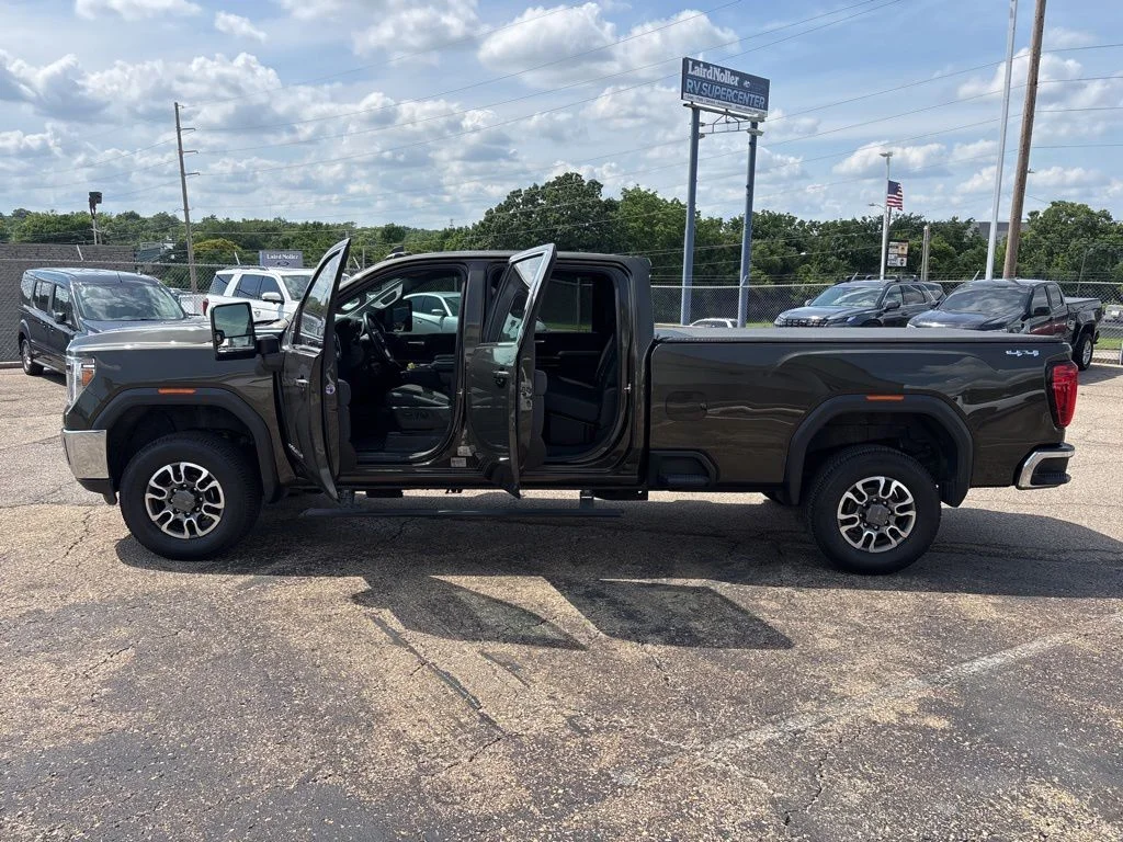 Used 2023 Forest Green GMC SLE image 4
