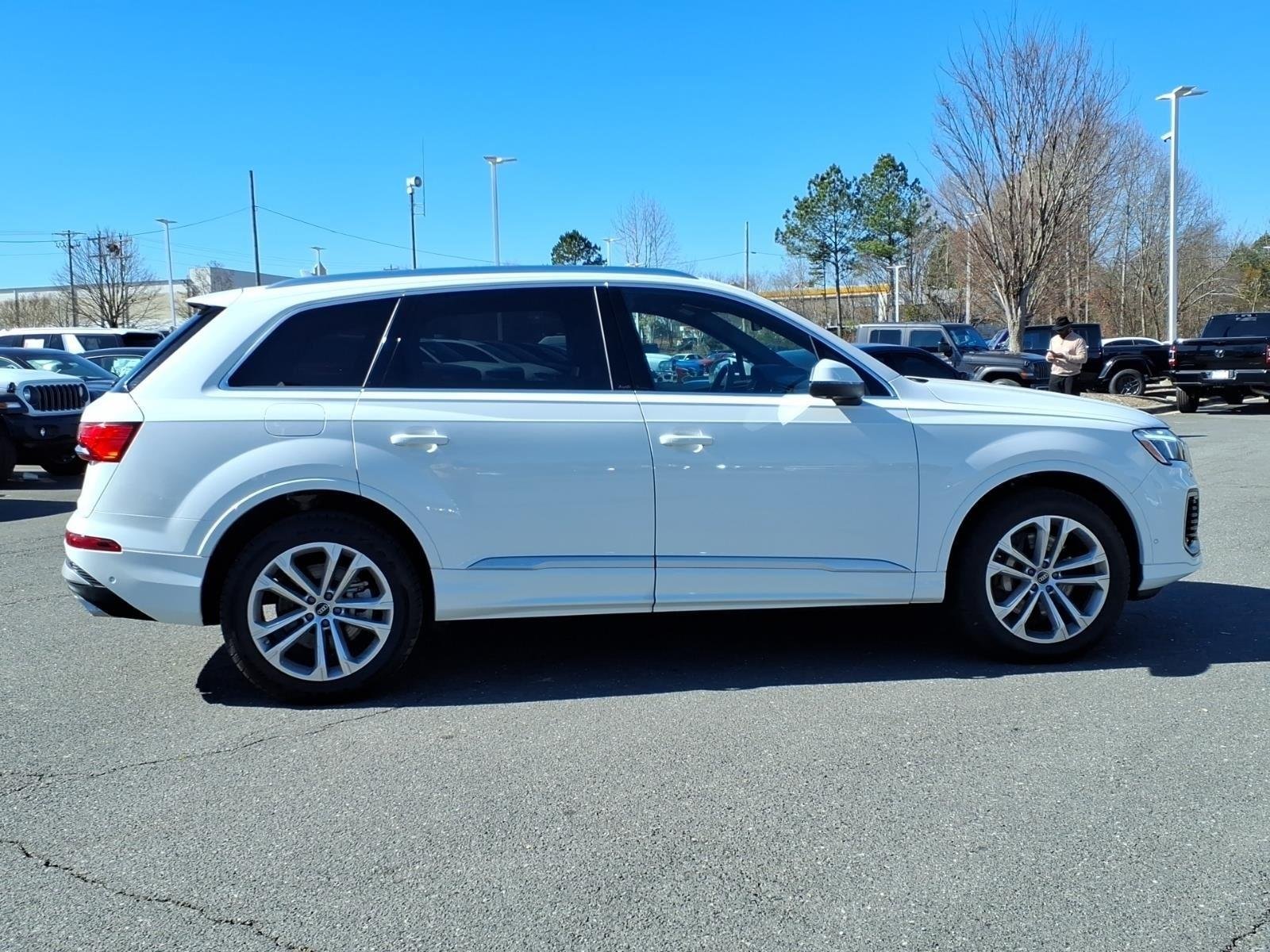 Used 2025 Carrara White AUDI  image 9