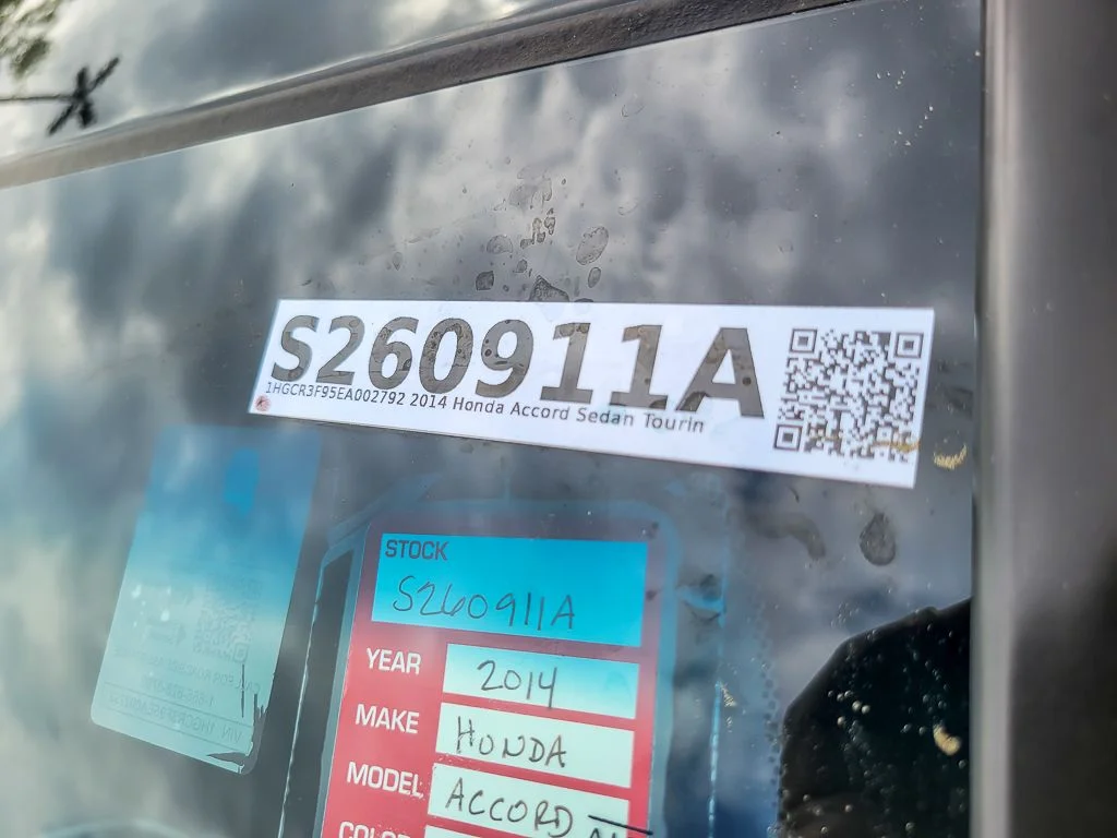 Used 2014 Black Honda Touring image 25