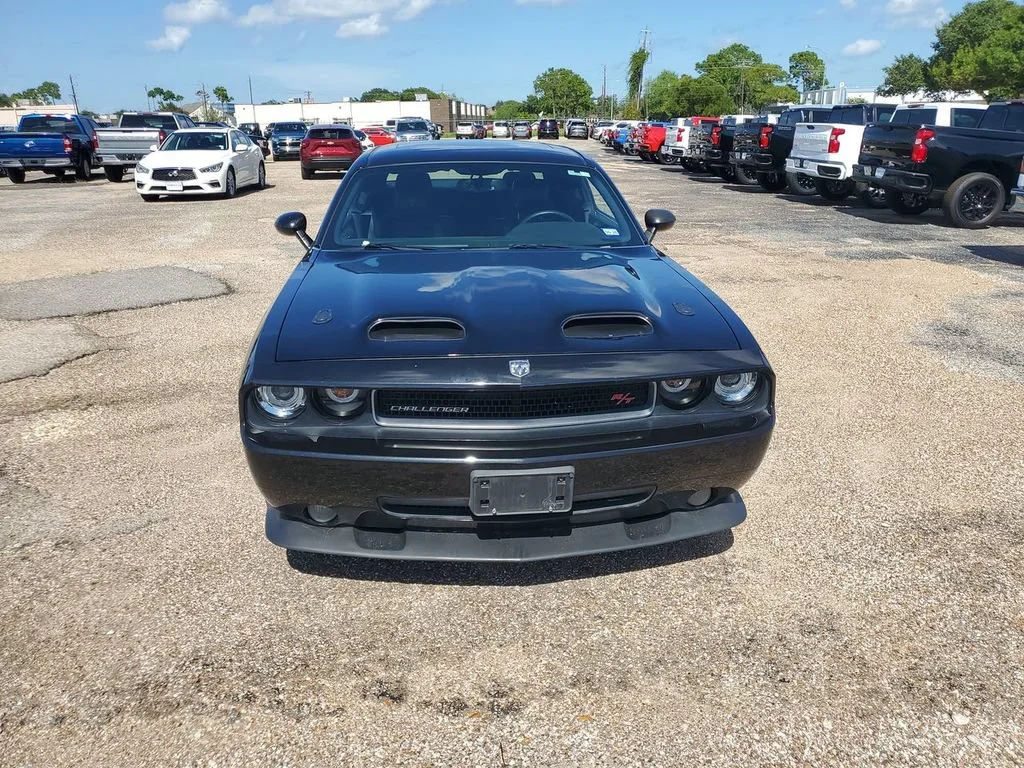 Used 2009 Black Dodge R/T image 17