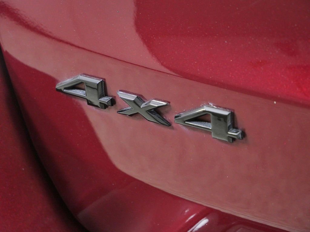 Used 2017 Red Jeep Altitude image 12