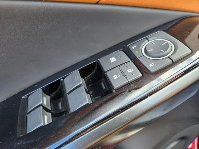 2024 Lexus IS 300 - Photo 42