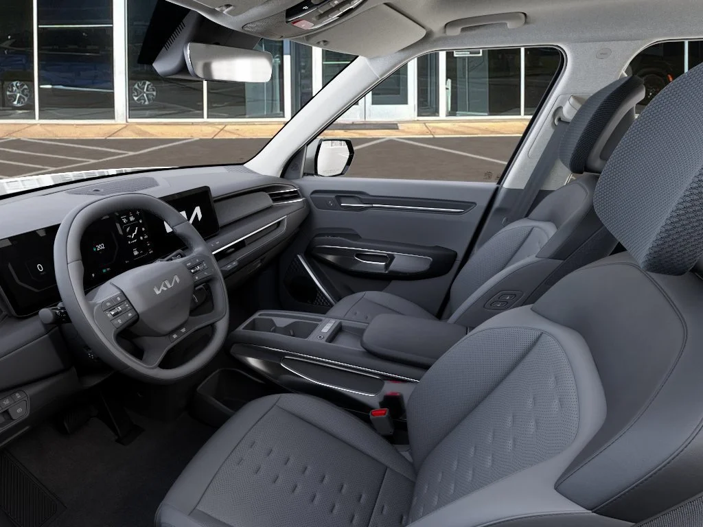 New 2026 Ivory Silver Kia Wind AWD image 17