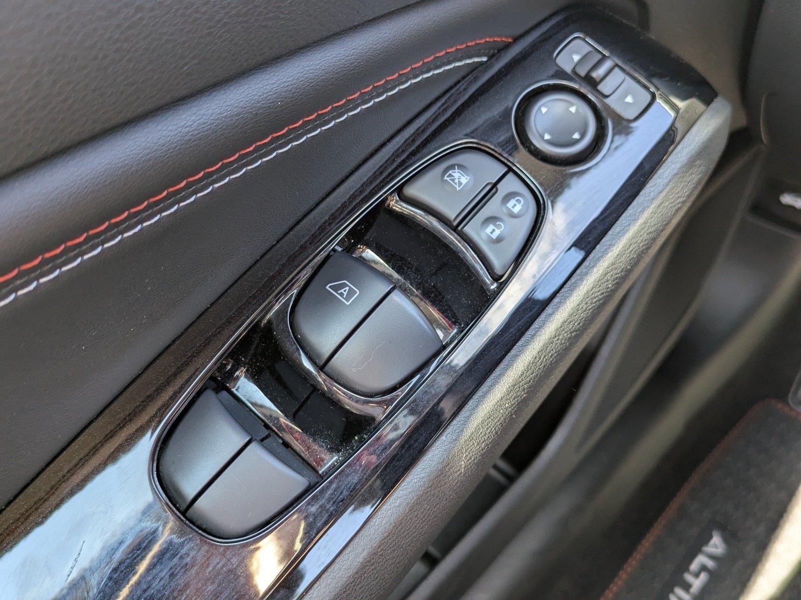 Used 2023 Gray Sky Pearl Nissan 2.5 SR image 23
