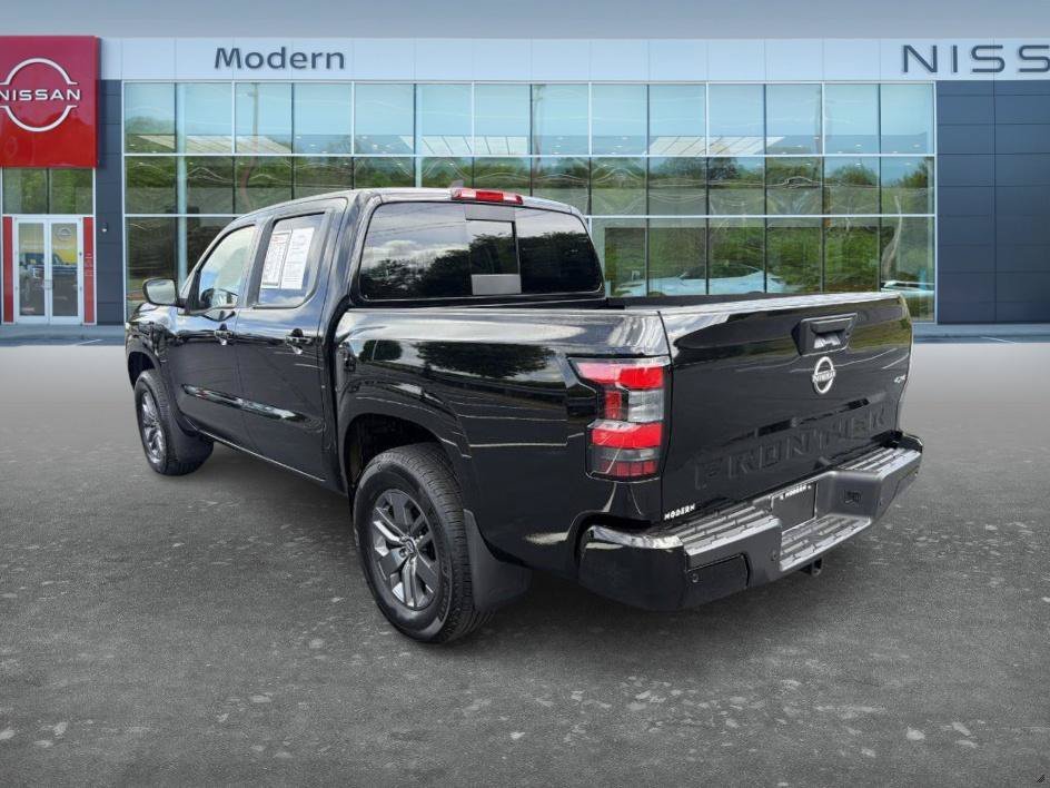 Used 2025 Super Black Nissan SV image 6