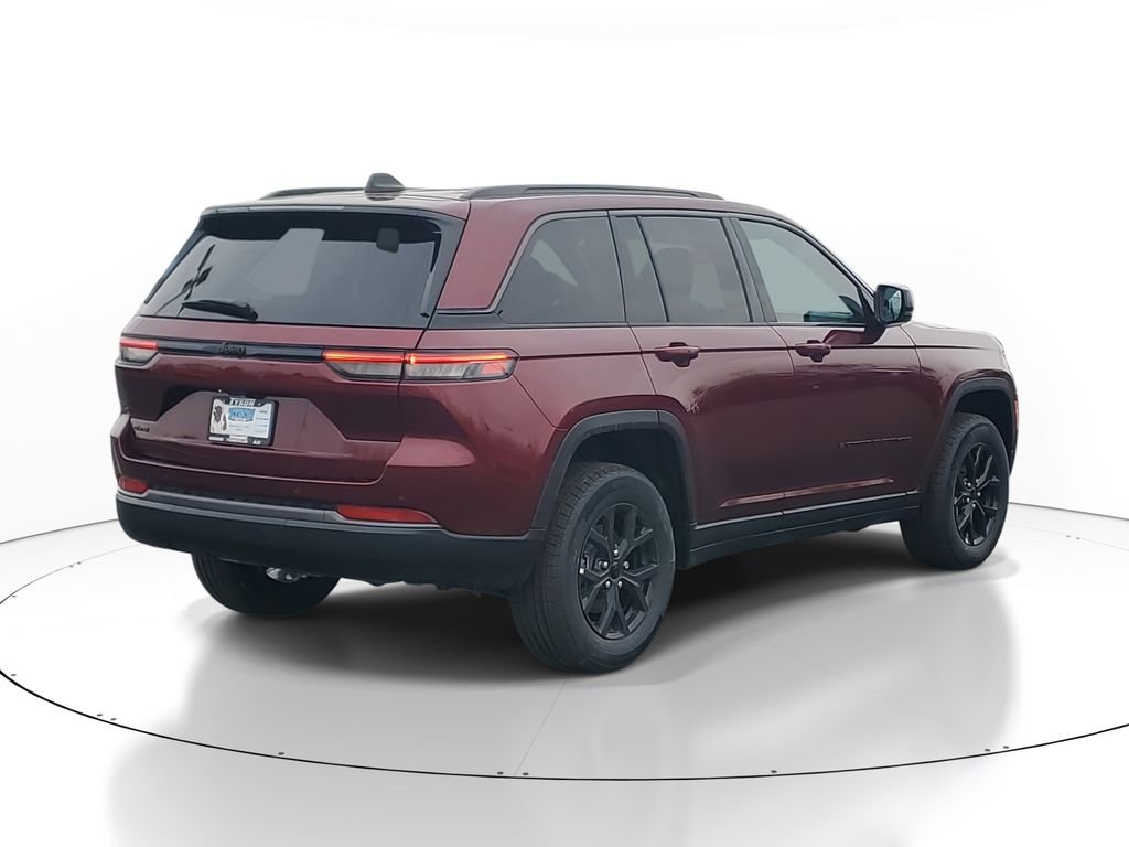 New 2026 Velvet Red Pearlcoat Jeep Altitude image 4