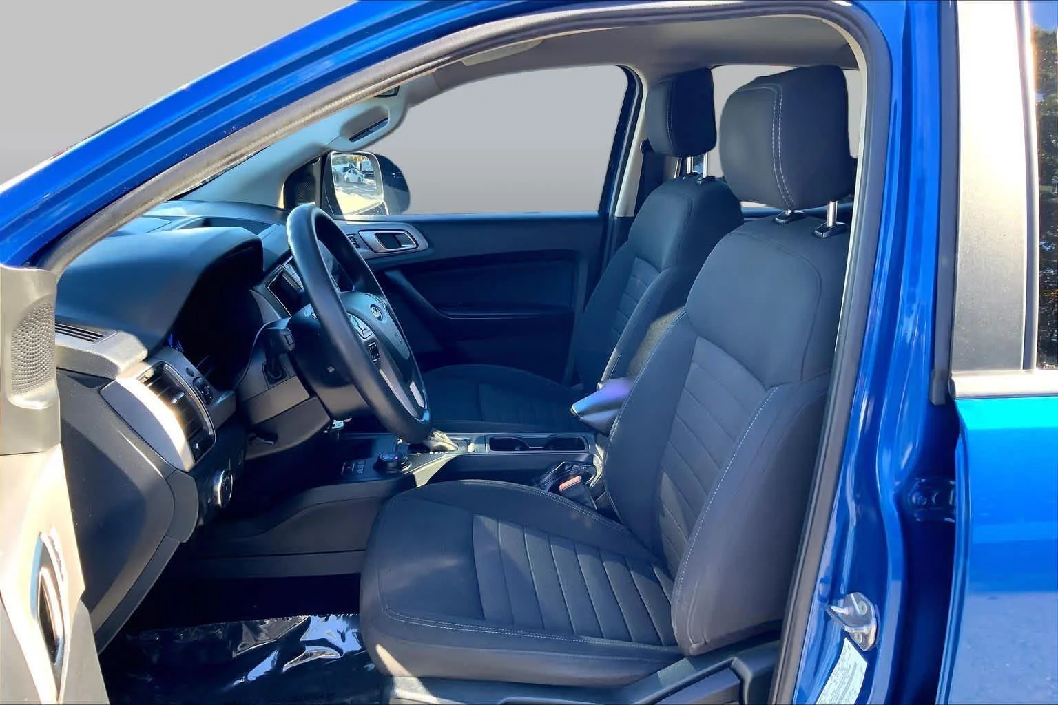 Certified Used 2019 Blue Ford XLT image 9