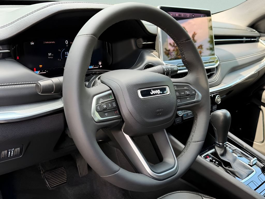 Used 2023 Silver Jeep Limited image 13