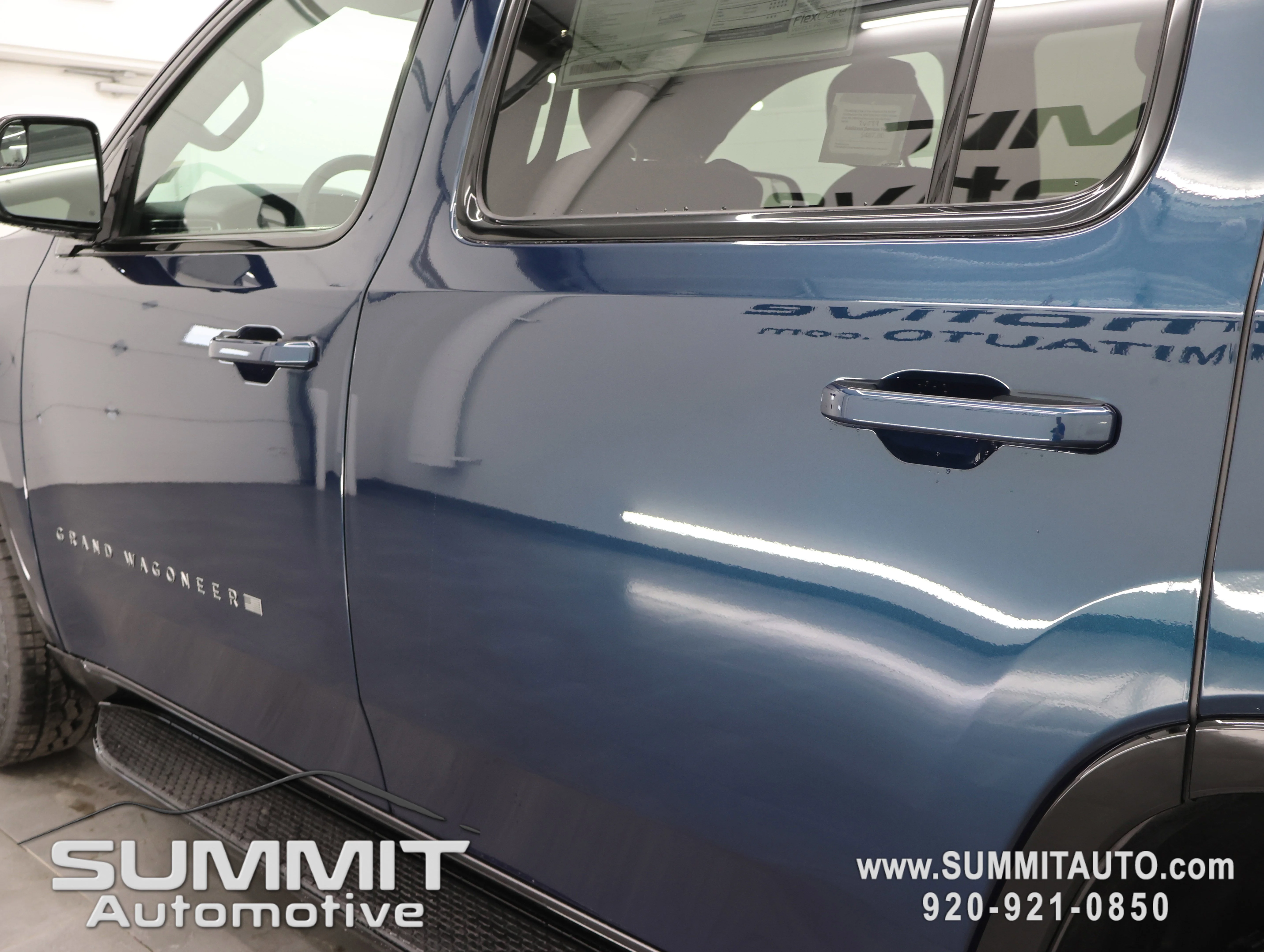 New 2026 Fathom Blue Pearl-Coat Exterior Paint (Late Availability) Jeep Upland image 39