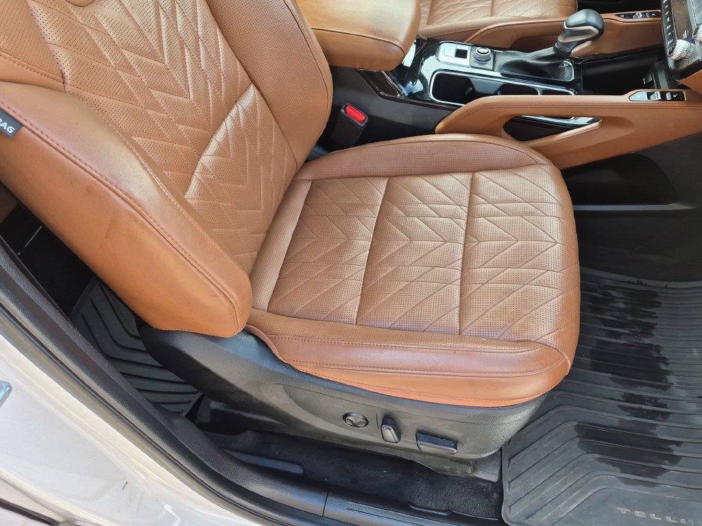 Used 2023 White Kia SX-Prestige X-Line image 34