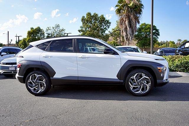 New 2026 White Hyundai SEL Premium FWD image 7
