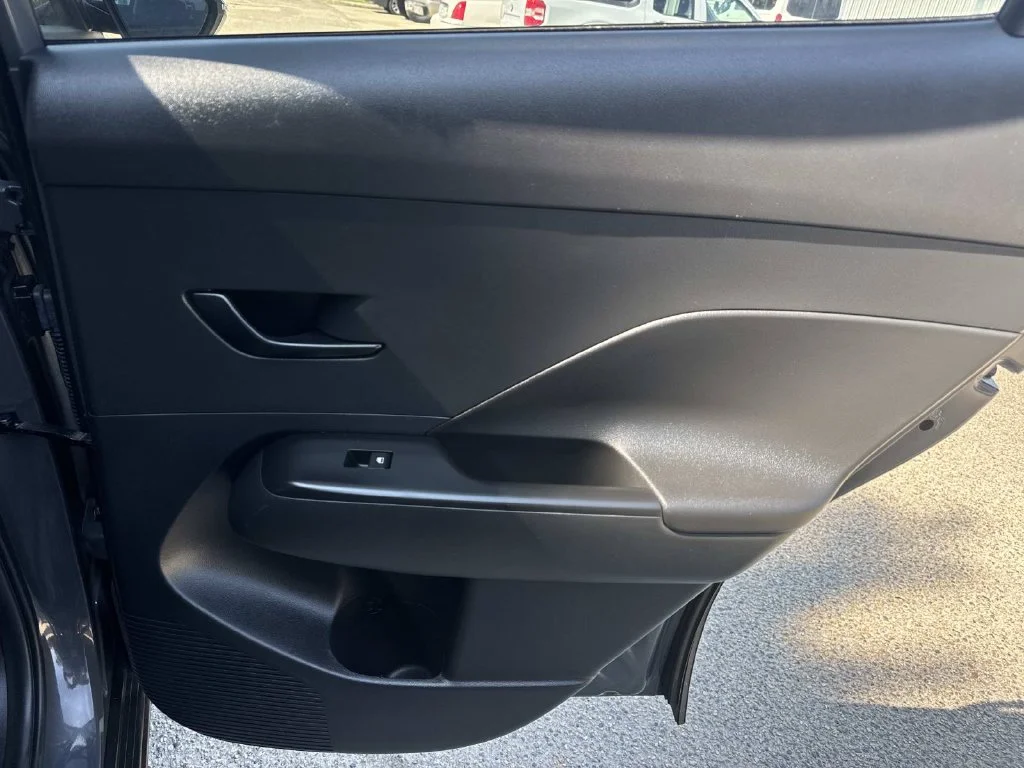 Used 2025 Gray Hyundai SEL image 19