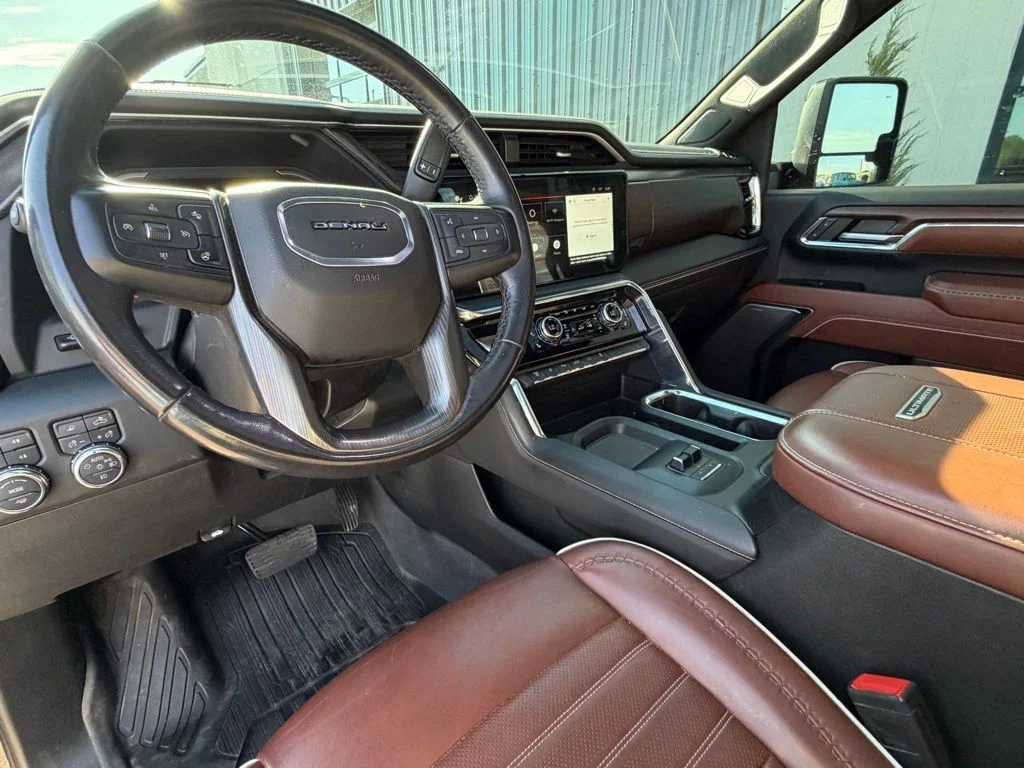 Used 2024 Silver GMC Denali Ultimate image 7