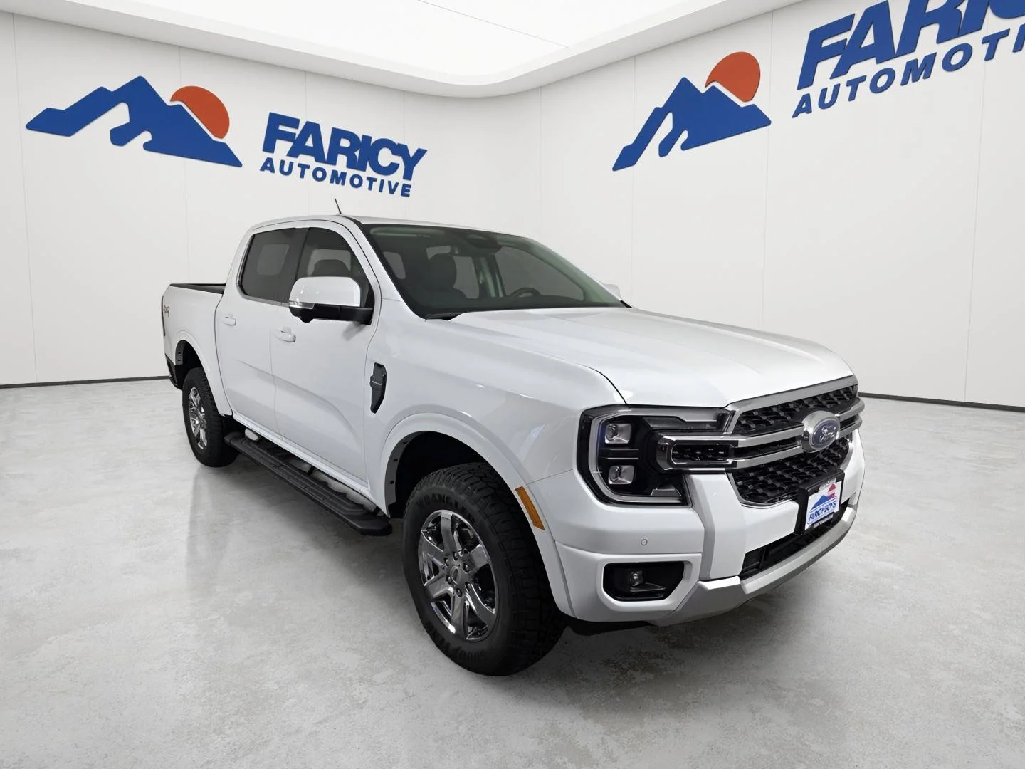 Used 2025 Oxford White Ford LARIAT image 11