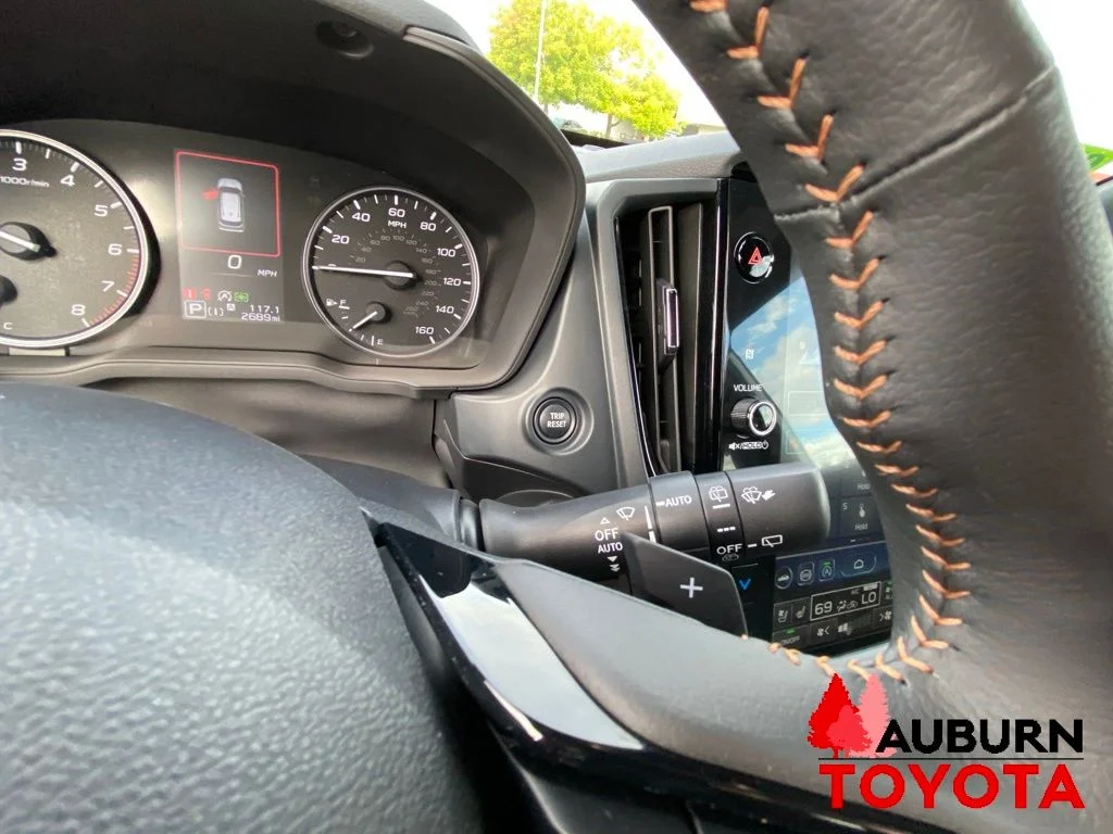 Used 2025 Ice Silver Metallic Subaru Touring image 45