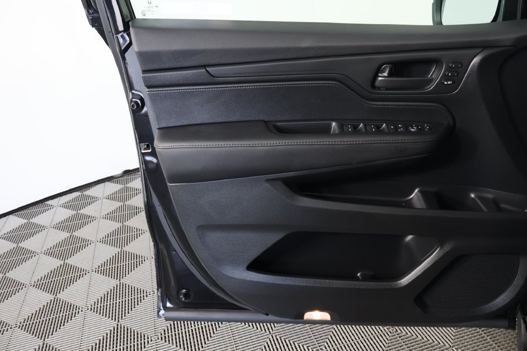 2026 Honda Odyssey EX-L - Photo 14