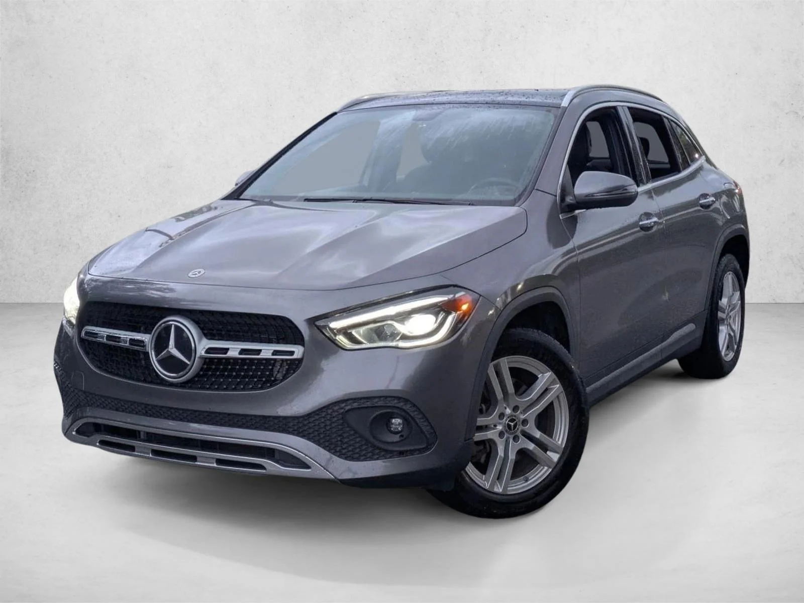 Used 2023 Mountain Grey Metallic Mercedes-Benz GLA 250 image 1