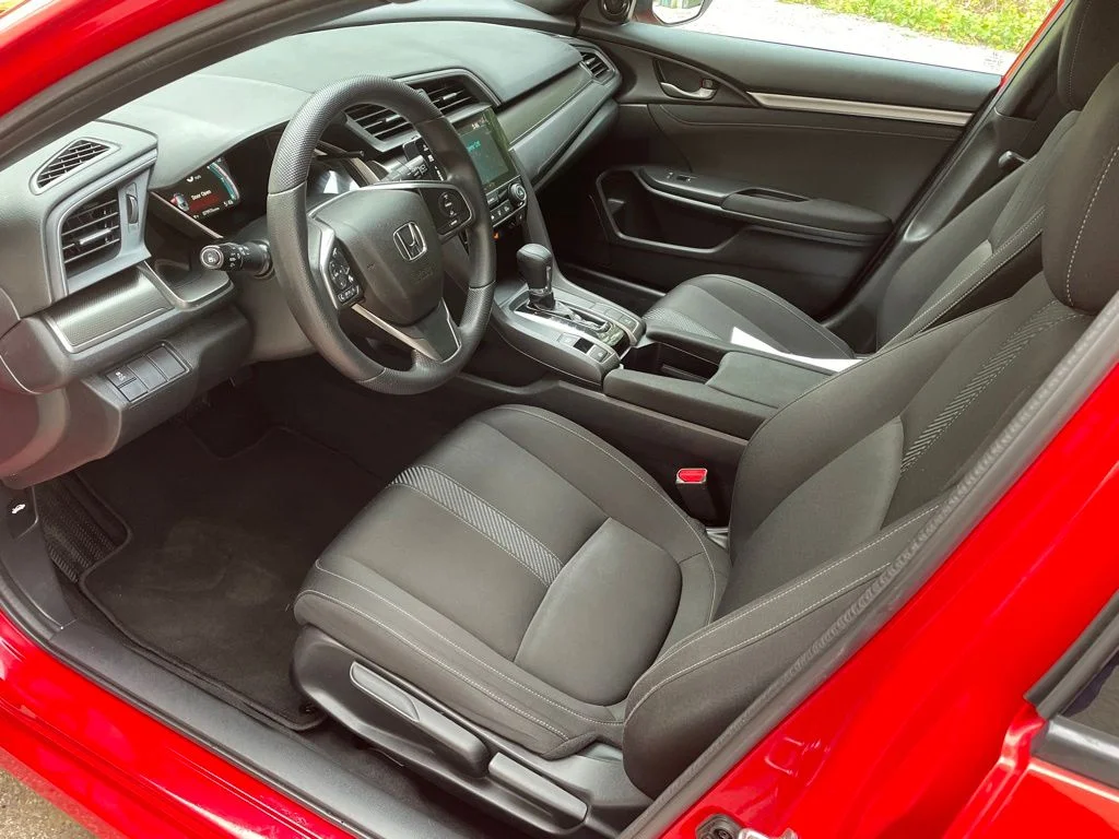Certified Used 2017 Red Honda EX image 6