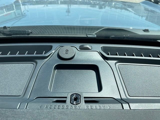 New 2025 Azure Gray Metallic Tri-Coat Ford Badlands® image 23