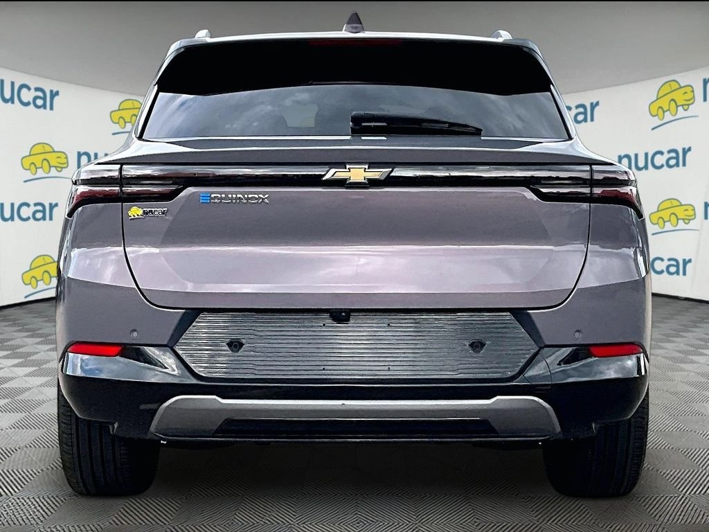 Used 2024 Gray Chevrolet LT image 5