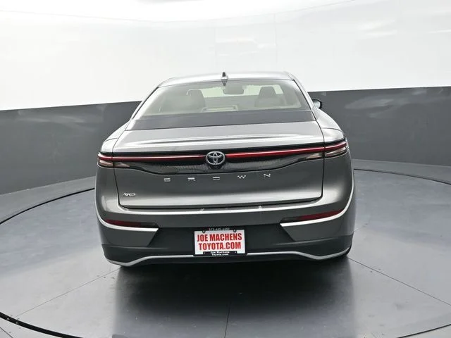 Used 2023  Toyota XLE image 7
