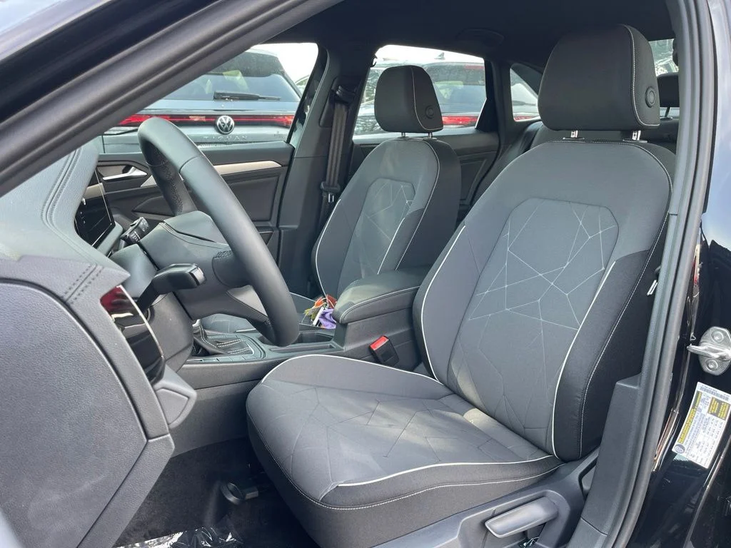 New 2026 Deep Black Pearl Volkswagen 1.5T Sport image 17