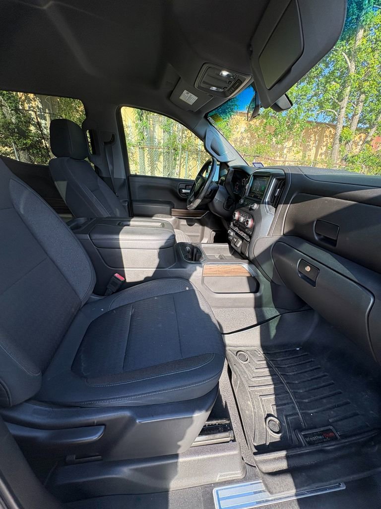 Used 2020 SUMMIT WHITE Chevrolet RST image 9
