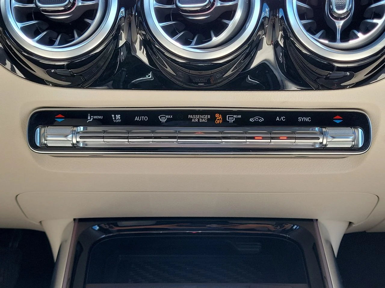 Certified Used 2026 White Mercedes-Benz GLA 250 image 19